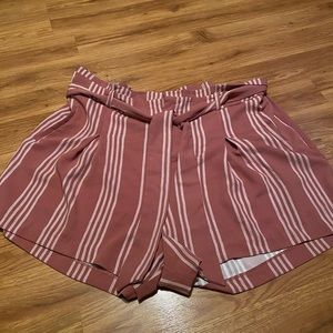 Women’s TORRID Dusty Pink White Striped Shorts Size 22 EUC
